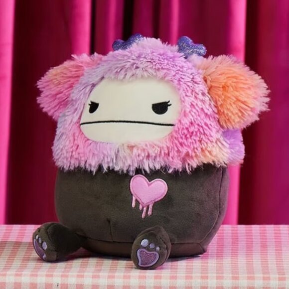 Squishmallows 8" Valentines Frumpy the Bigfoot - Picture 1 of 5
